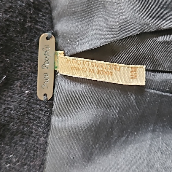 Jacket - Picture 3 of 4